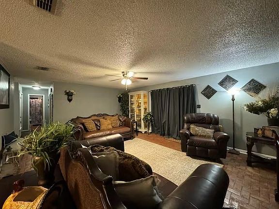 2nd image of 690 Sommerfeld Dr #690