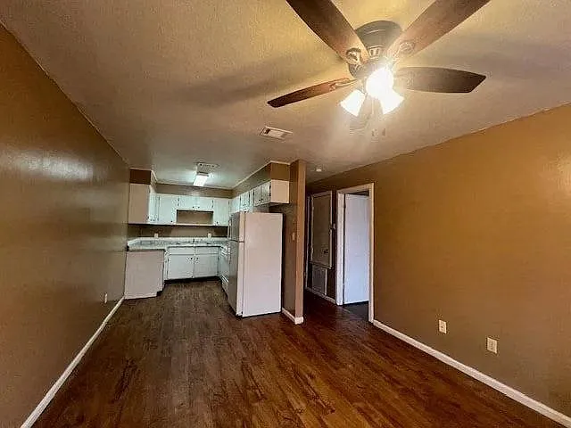 111 Hardwood Ct #D — Photo 5