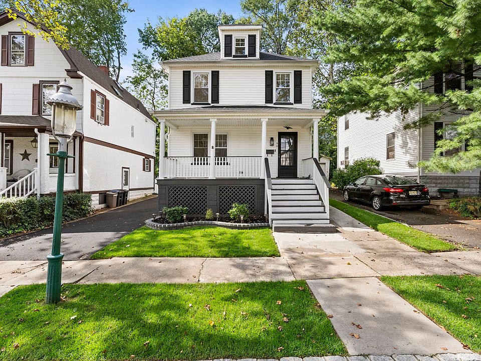1st image of 40 Edgewood Rd