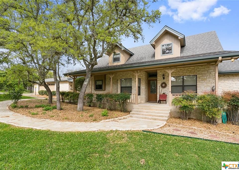 1st image of 2834 Paso Del Robles