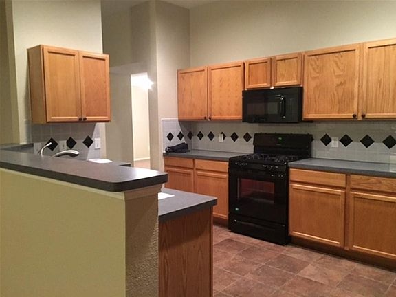 3rd image of 2212 Montgomery Dr