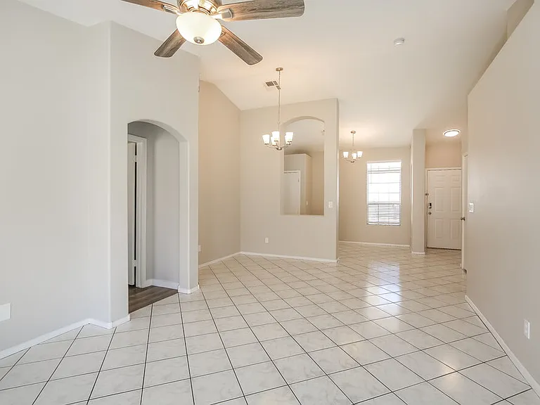 3633 Nairobi Ln — Photo 3