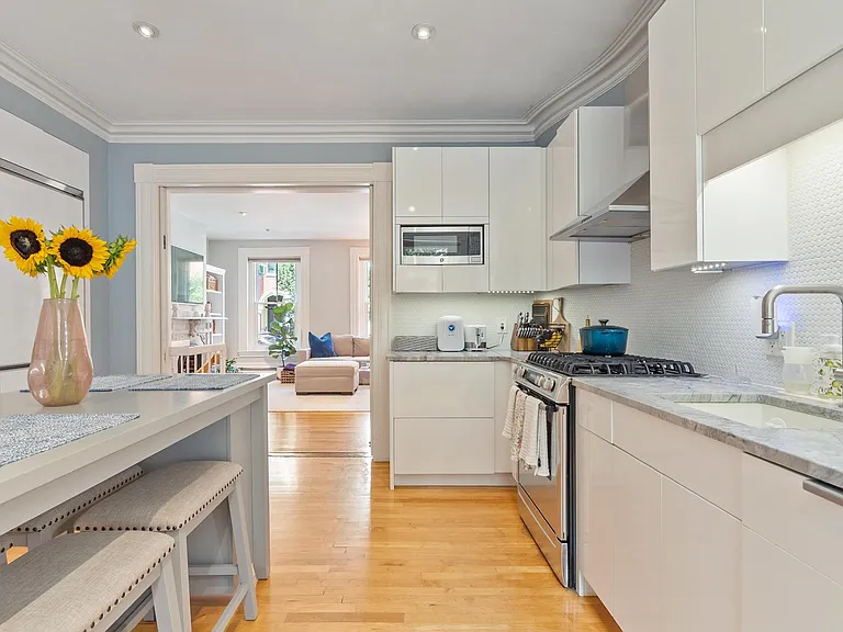 21 Harvard St #1 — Photo 7