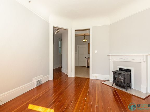 4th image of 127 Belvedere St APT B