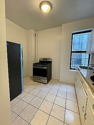 2nd image of 647 W 172nd St APT 1