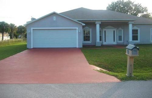 1st image of 19 Bishop Ln