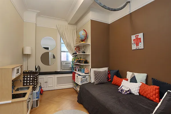 Sold by Corcoran | media 5