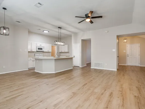 3532 Bandera Ranch Rd, Roanoke, TX 76262