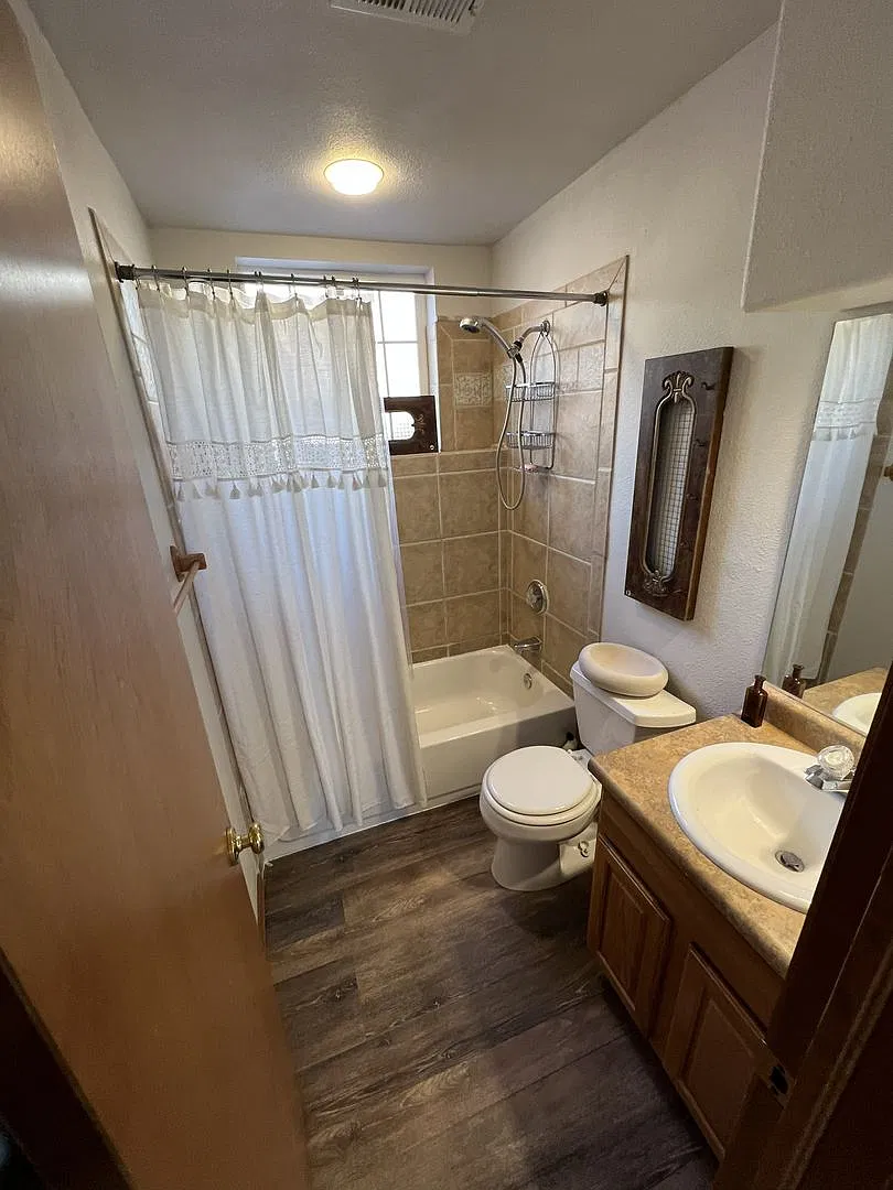 Large Dawson Ranch home — Photo 3
