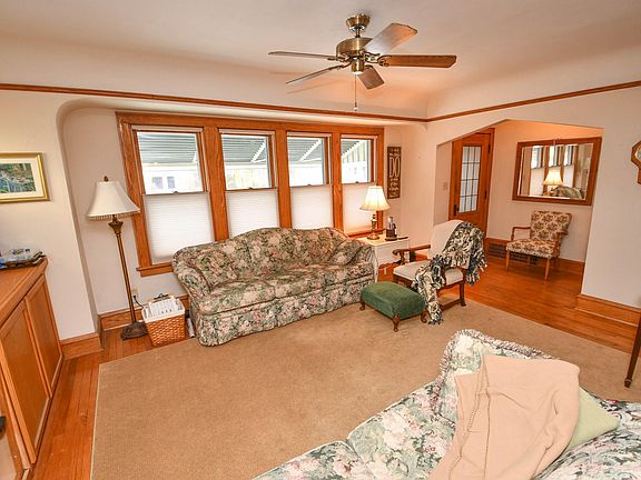 4th image of 2100 N 60th St #2106