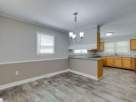 4th image of 118 Montis Dr