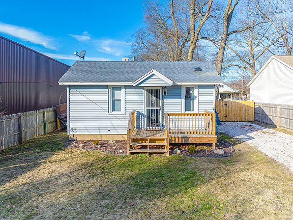 3rd image of 1836 Bundt Dr