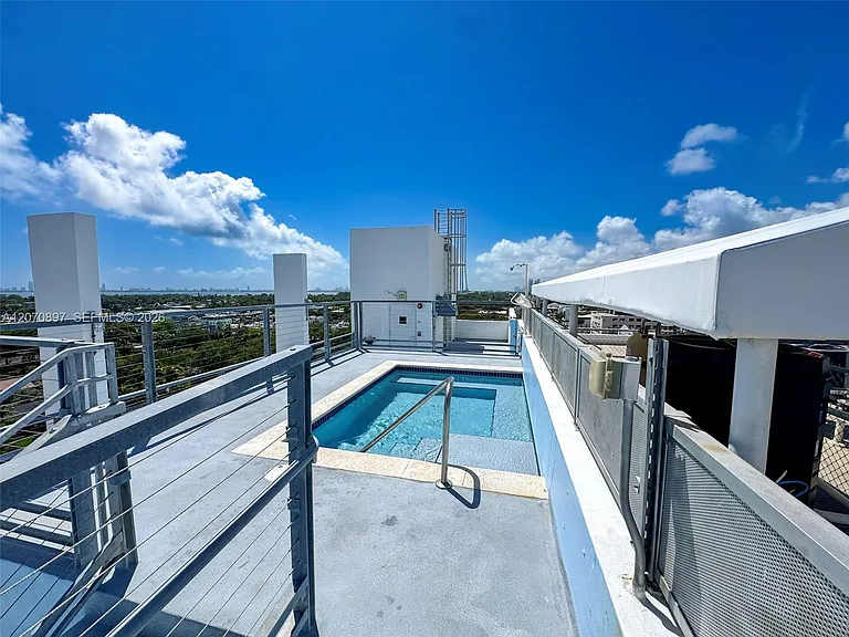 8101 Biscayne Blvd #R-411 — Photo 9