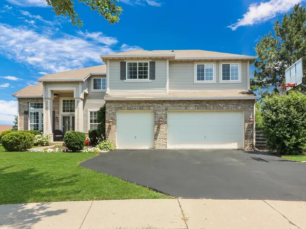 2330 Pickford Ct, Mundelein, IL 60060