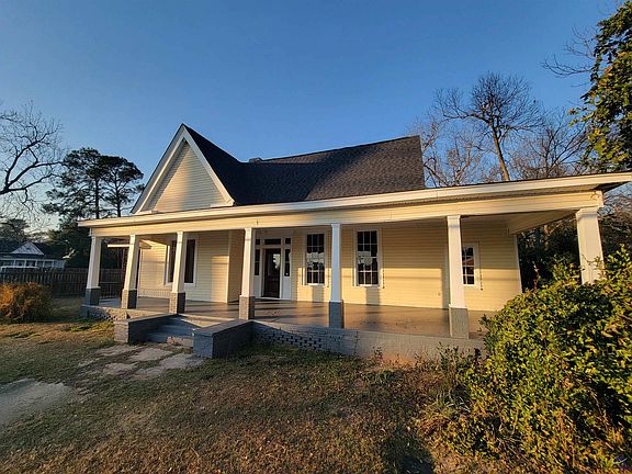 3rd image of 9 Academy St