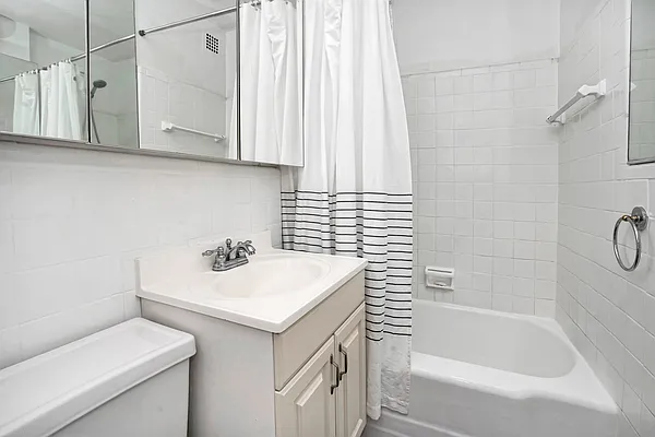 Sold by Compass | media 5