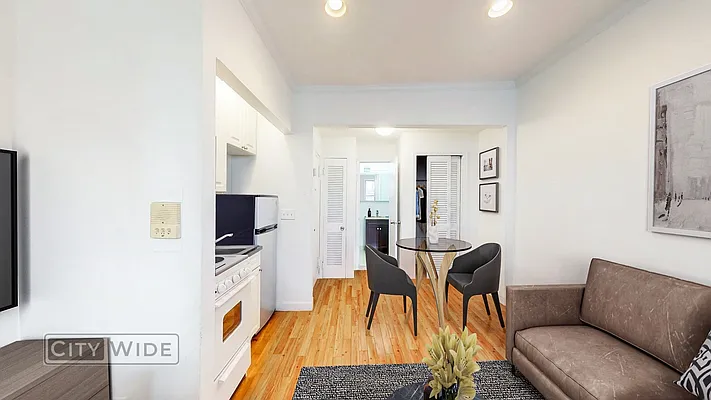 Rented by City Wide Apartments | media 3