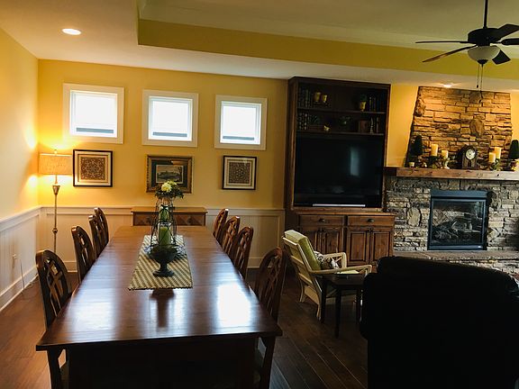 DINING SPACE