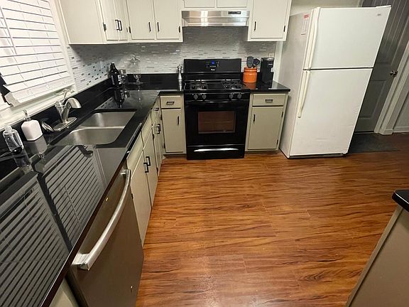4th image of 501 Hearthstone Ln SE