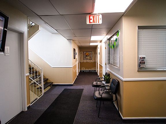3rd image of 5555 N Tacoma Ave Suite 2