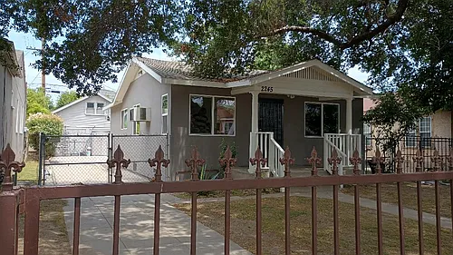 2245 Meadowvale Ave Photo 1