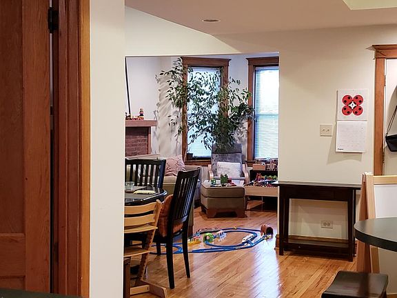 3rd image of 2701 N Saint Louis Ave APT 3A