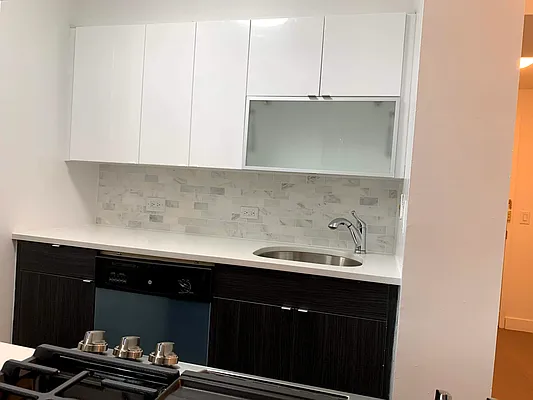 Rented by Algin Management | media 21