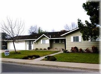 1st image of 11 Hays St