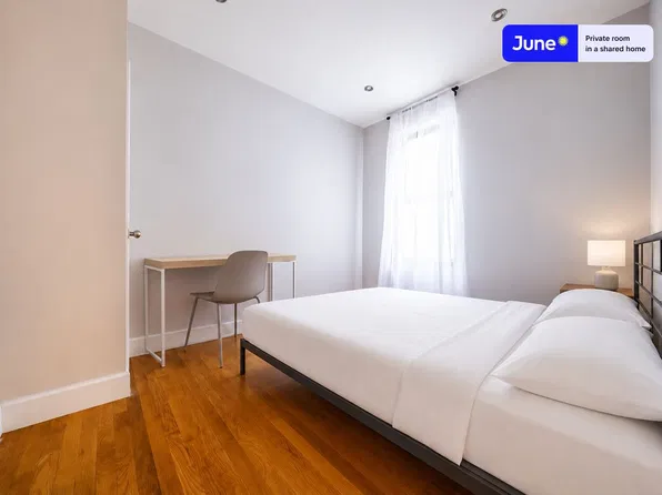 312 W 114th St #B, New York, NY 10026