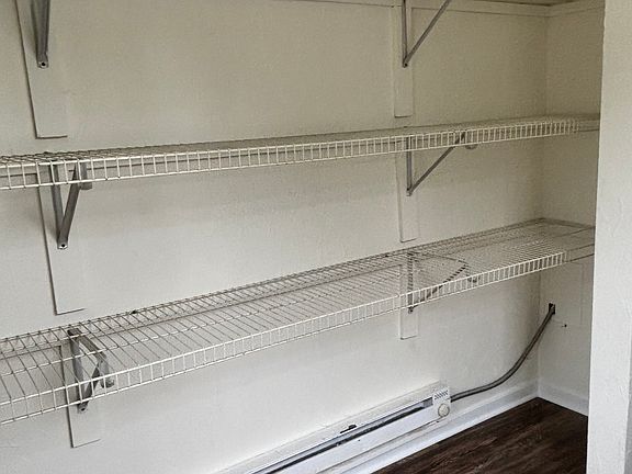 4th image of 644 Tallmadge Rd