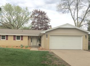 139 S Clay St, De Pere, WI 54115