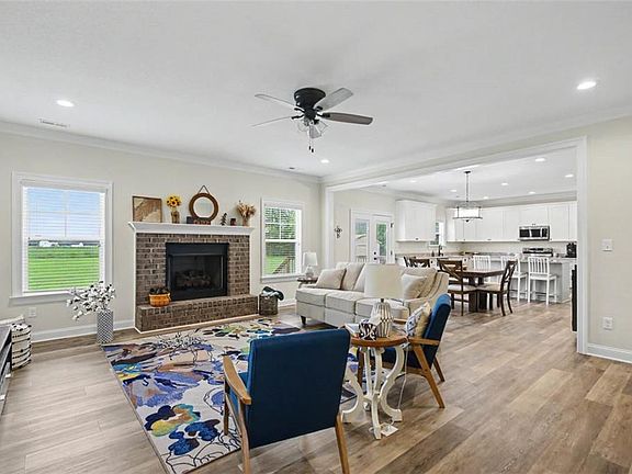 5th image of 6479 Quaker Dr