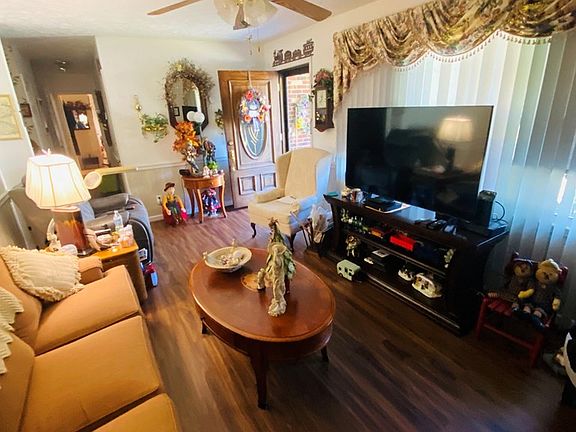 5th image of 101 Woodhaven Dr