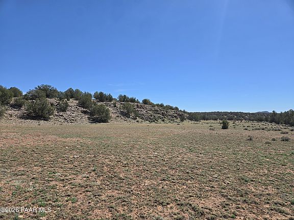 5th image of 390 N Haywire Rd