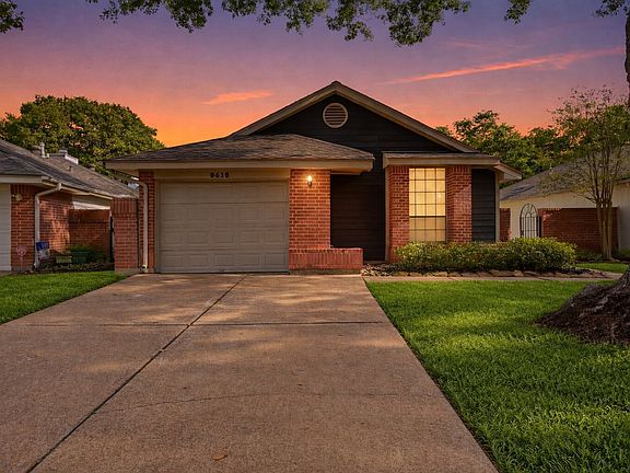 4th image of 8518 Pool Creek Dr