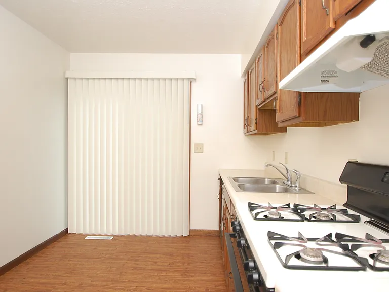 521 S Silverwood Ln #A — Photo 6