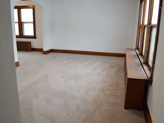 4th image of 1807 Thomas Ave APT 2