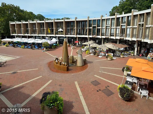 1648 Chimney House Rd #1648, Reston, VA 20190