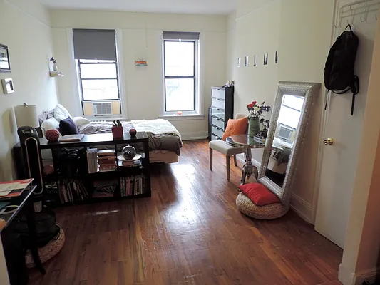 Rented by J Misrahi Realty Corp | media 2