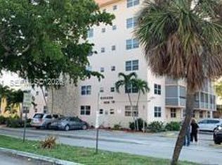 Dixiana Condo, Hollywood, FL 33020
