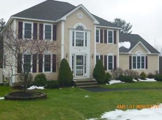 51 Vista Cir, Rutland, MA 01543