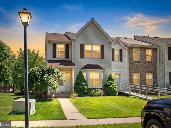 37 Dunmoor Ct S, Hamilton, NJ 08690
