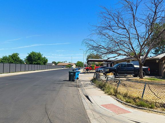 4th image of 4401 N 77th Ave