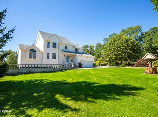 103 Murnin Rd, Lake Ariel, PA 18436