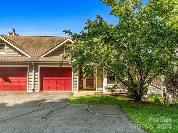 725 N Park Pl, Hendersonville, NC 28791