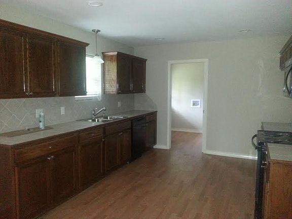 3rd image of 277 County Road 4123
