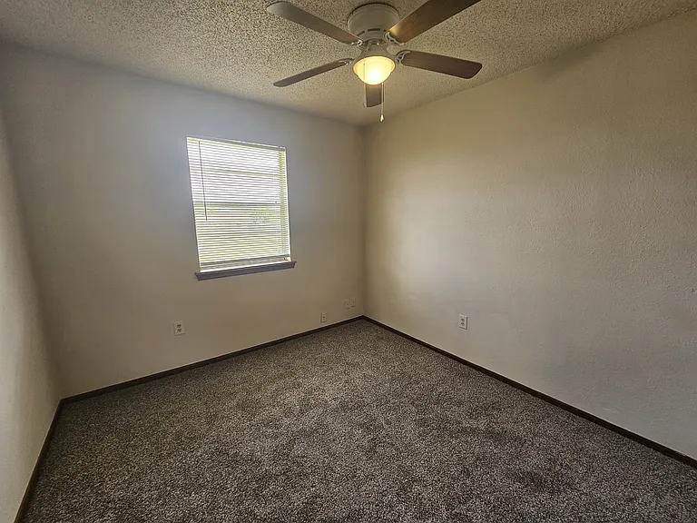 6110 SW Park Pl — Photo 12