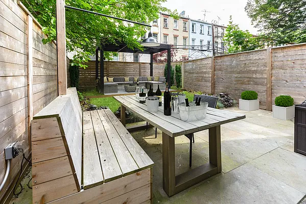 Sold by Industrie Residential | media 14