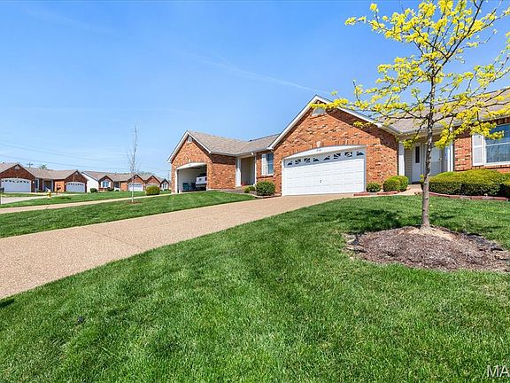 3rd image of 2166 Farnsworth Dr #1446B