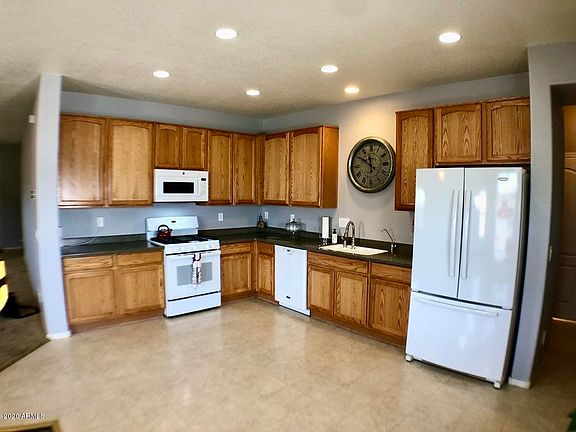 5th image of 21966 E Creosote Ct